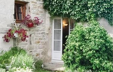 Gîte pour 2 personnes, avec jardin, animaux acceptés à Molinot