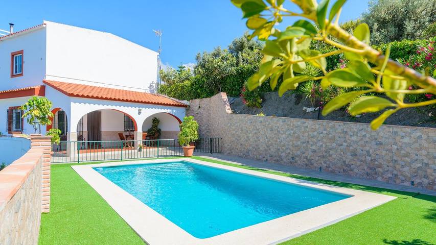 Finca für 5 Personen, mit Balkon/Terrasse und Pool in Cómpeta - 4