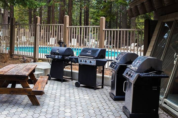 Vacation apartment for 6 people, with pool and hot tub as well as balcony in Mammoth Mountain