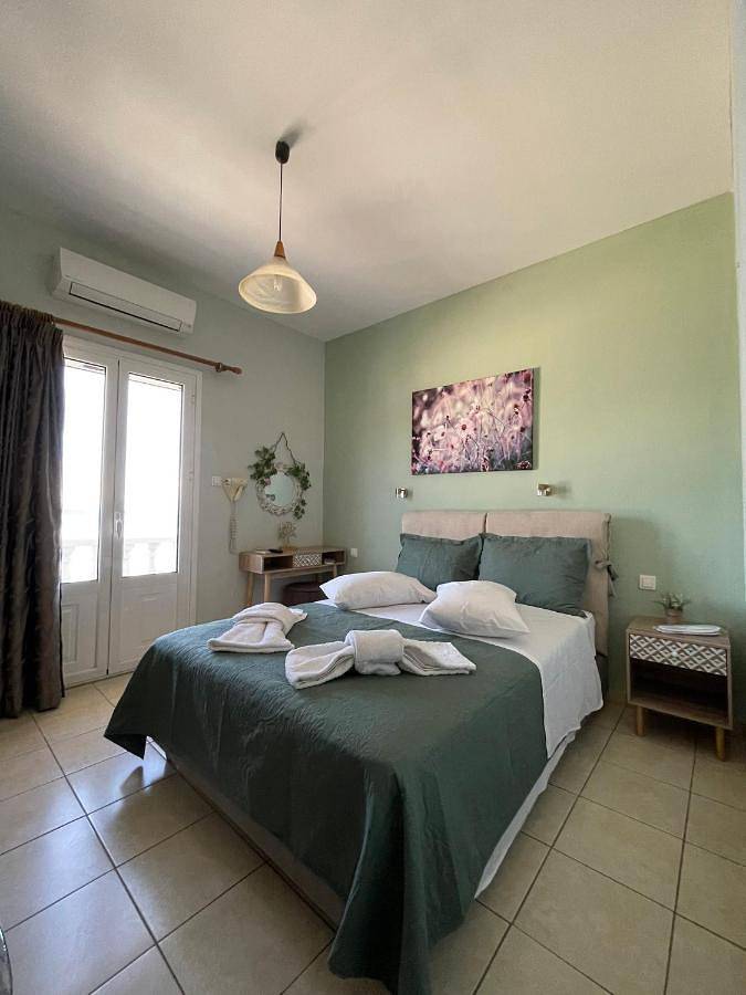 Double Room with Balcony in Koroni, Messenien