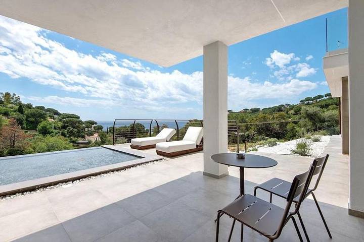 Casa vacanza per 2 persone, con terrazza e piscina nonché giardino a Morcone