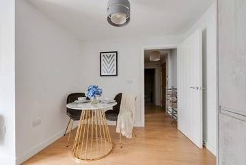 Apartment for 2 People in Leeds, West Yorkshire, Photo 2