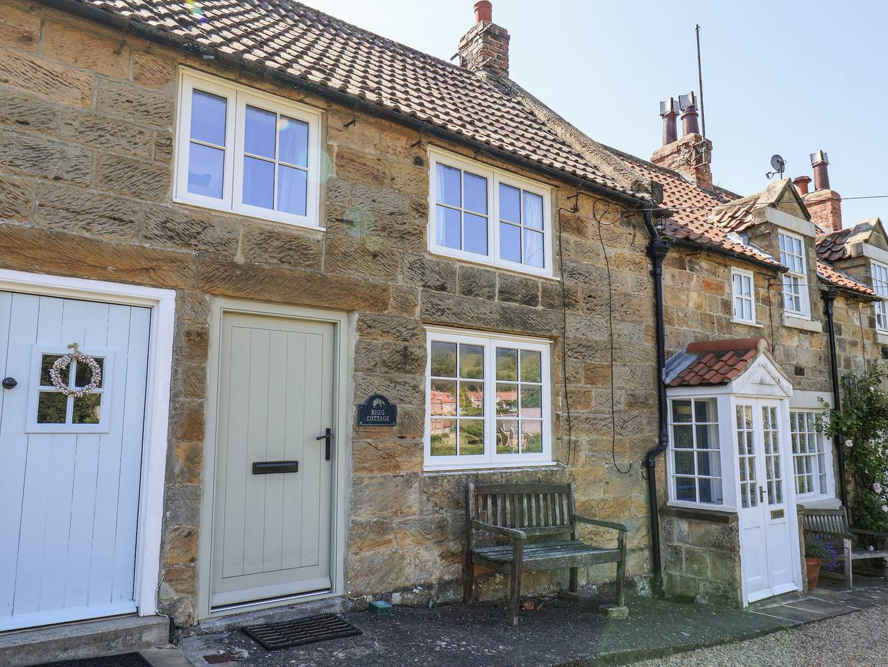Rigg Cottage, Mount Pleasant in Sandsend, North York Moors National Park
