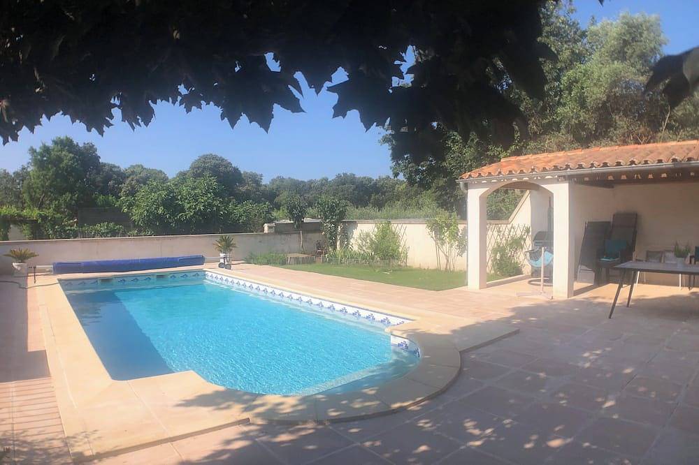 Geräumiges Haus mit Pool 5min von Uzès in Montaren-et-Saint-Médiers, Nimes und Umgebung