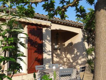 Gîte pour 6 personnes, avec jardin ainsi que piscine et vue à Montréal (Lanquedoc-Roussillon)