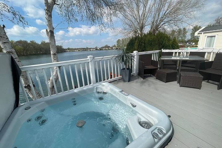 Mobile home for 6 people in East Midlands