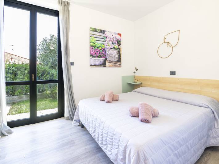 Ferienwohnung für 4 Personen, mit Terrasse und Garten in Cipressa - 4