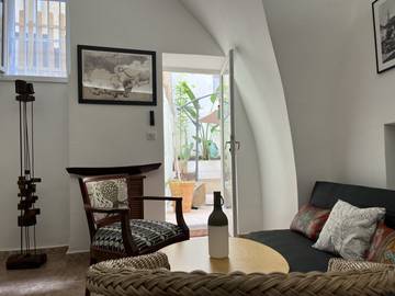 Gîte pour 4 personnes, avec terrasse dans Plage Des Capucins La Ciotat