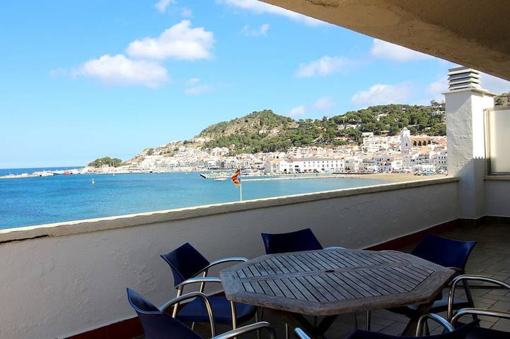Holiday apartment for 6 people, with pool and terrace, with pets - 1