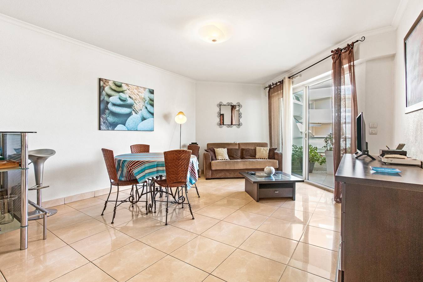 Ganze Wohnung, Ferienwohnung 'Superbe Appartement Vue Mer' mit Meerblick, Wi-Fi und Klimaanlage in Fréjus Plage, Frejus