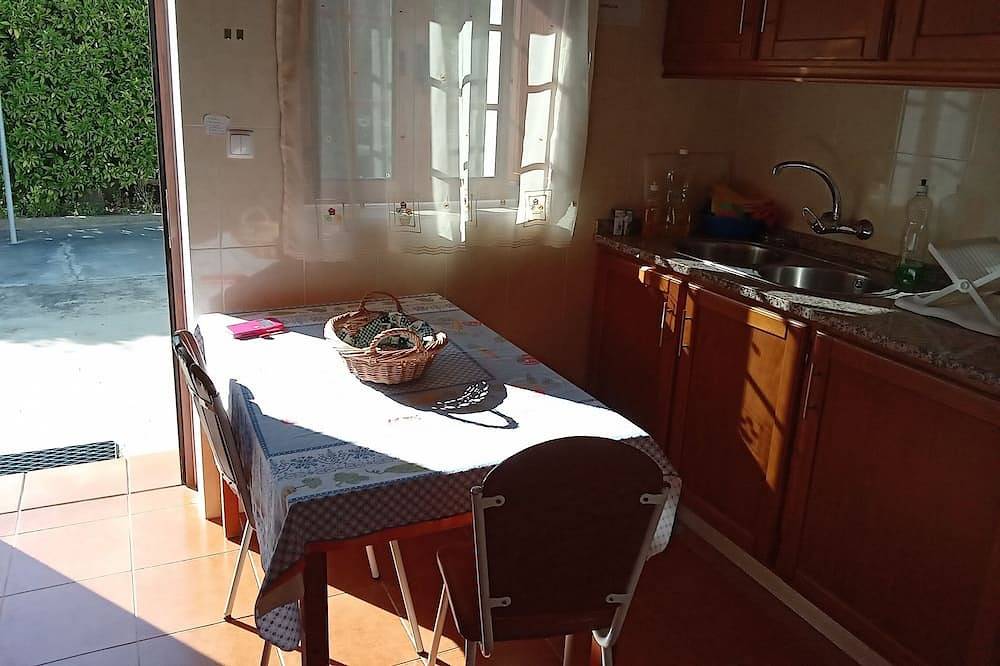 Zambujeira do Mar / Haus Alentejo Coast. in Zambujeira do Mar, Costa Alentejana