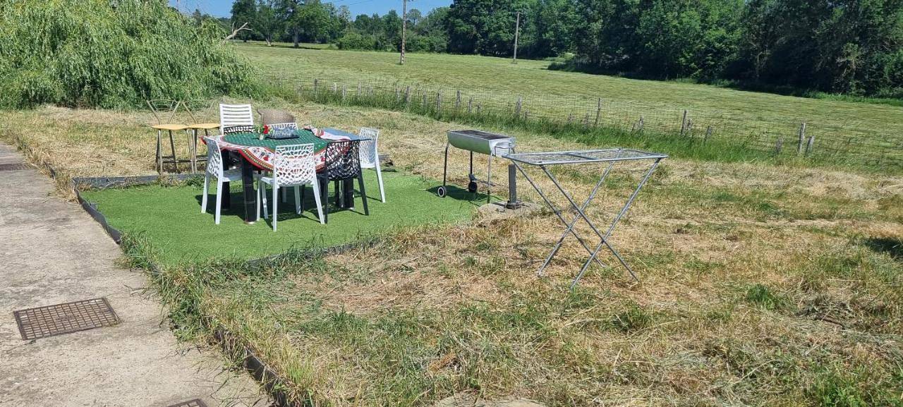 Appartement entier, Two-Bedroom Apartment in Guécélard, Sarthe