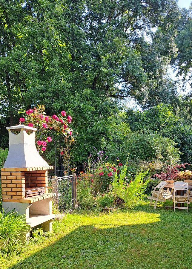 Two-Bedroom House in Valence-en-Poitou, Vienne (France)