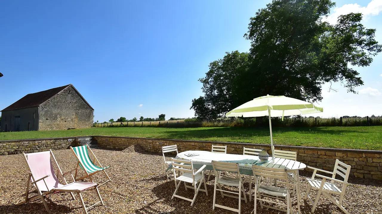 Ganze Ferienwohnung, Ferienwohnung für 8 Personen (220 m²) in Moussy in Nièvre