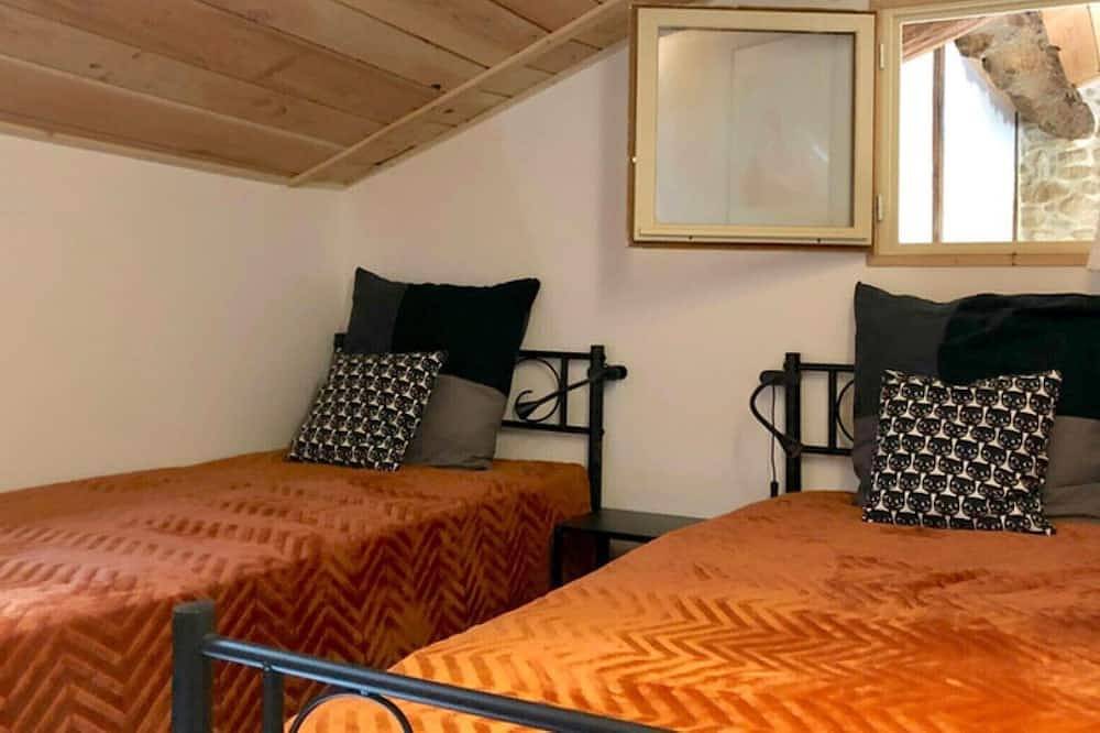 Appartement entier, Gîte Figuier | Domaine du Cammazet | Gîtes & Lodges | Piscine | Confort | Nature in Lapenne, Ariège