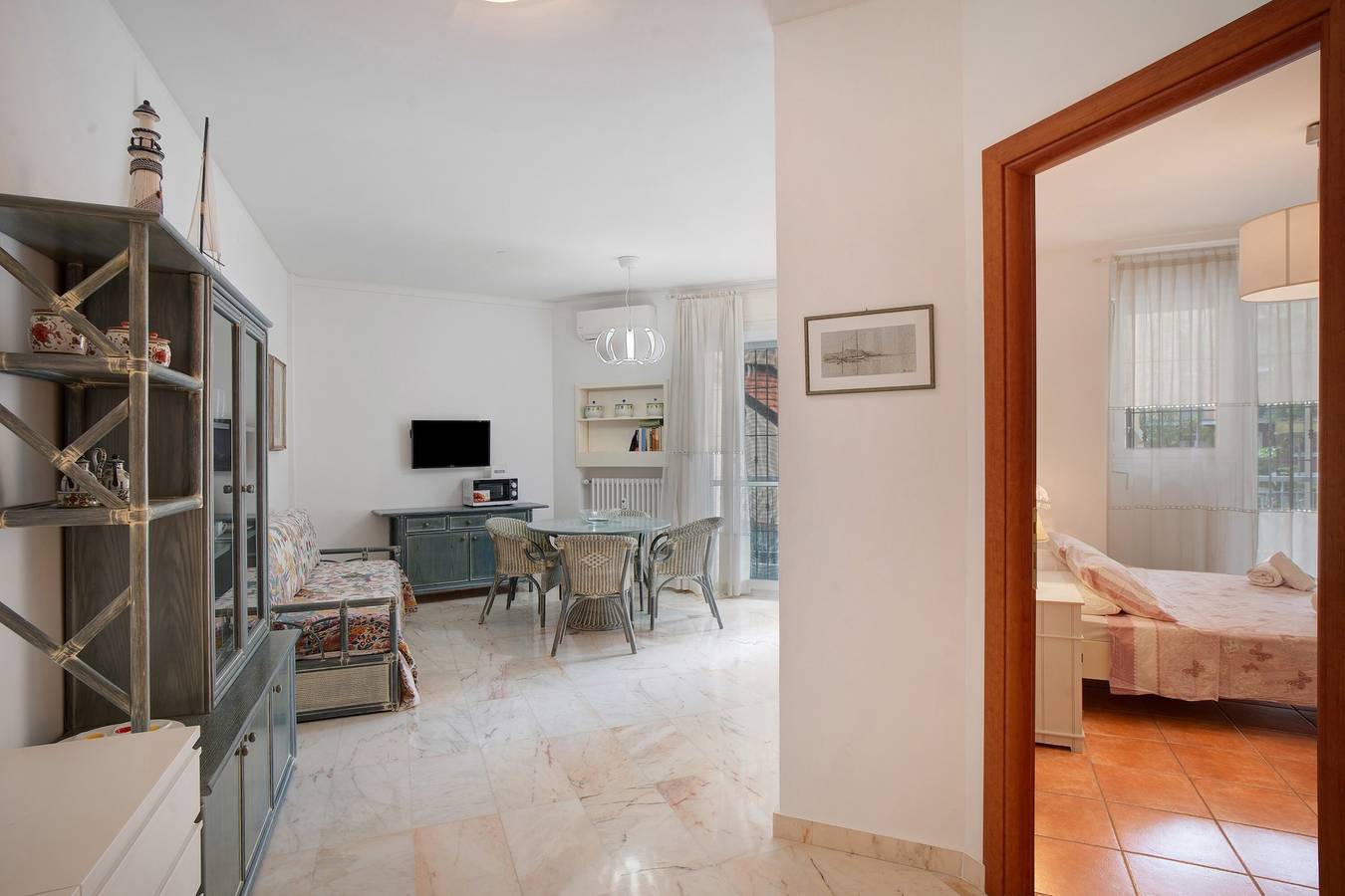 Ganze Wohnung, Ferienwohnung 'Riviera' mit Balkon, Wi-Fi und Klimaanlage in San Remo, Sanremo Gemeinde