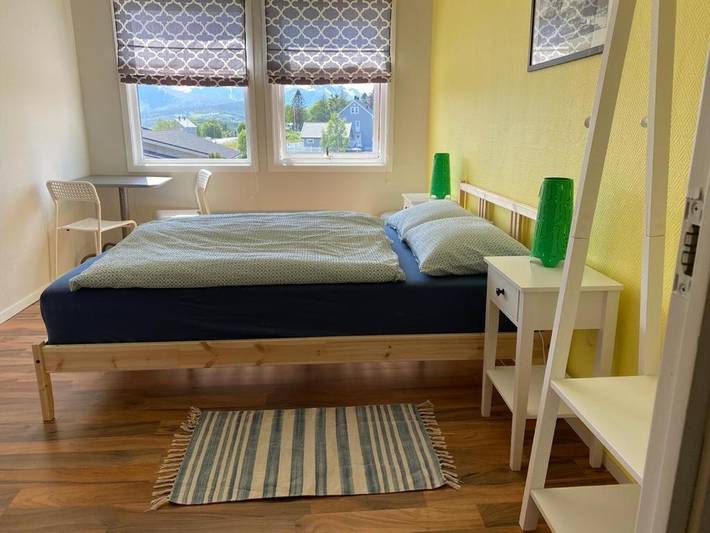 Ferienhaus für 2 Personen, mit Terrasse und Ausblick in Eide