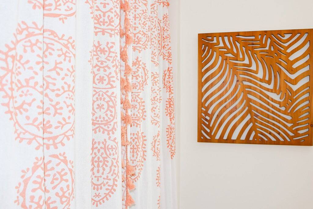 Charming Sea Largo Cottage! Haustierfreundlich! Tolles Deck! Kurze Blöcke zum Strand! in Tybee Island, Chatham County