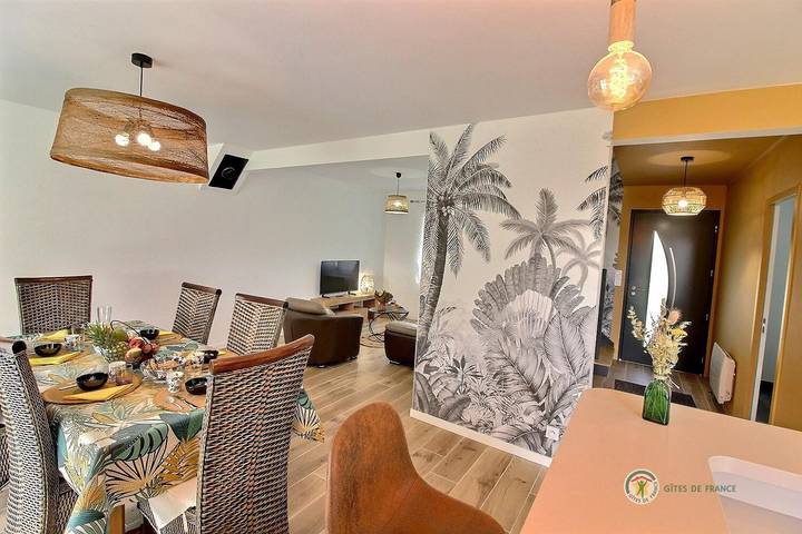 Gîte pour 6 personnes, avec jardin et terrasse à Trédarzec - 3