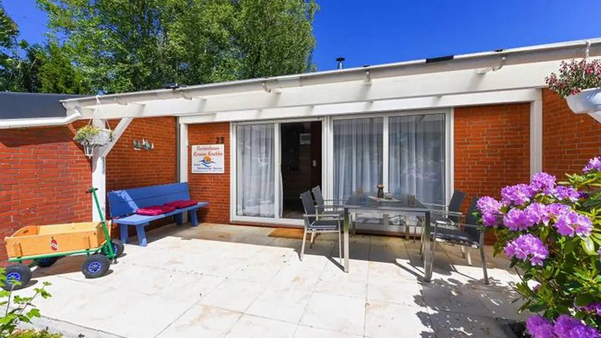 Ferienhaus für 4 Personen, mit Terrasse und Garten in Bensersiel - 3