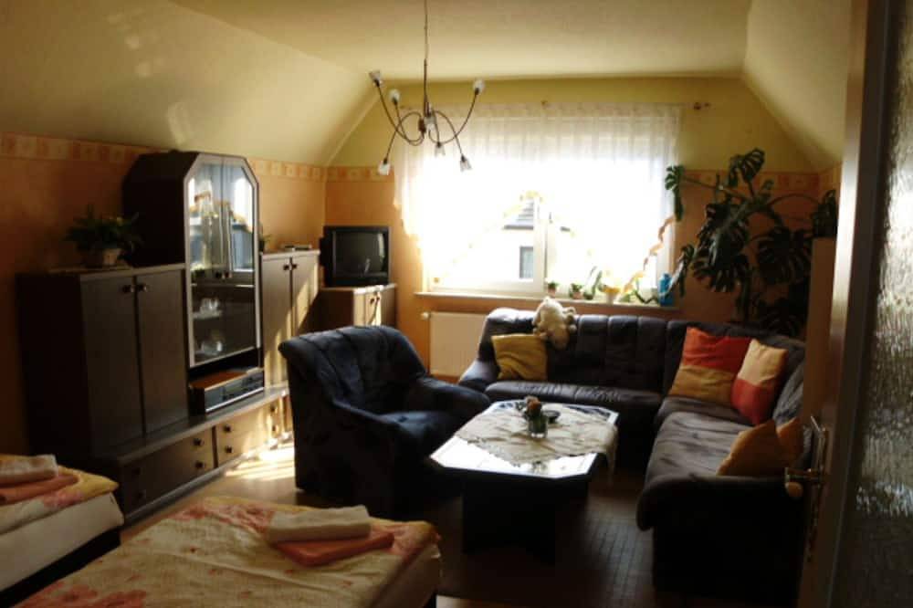 Ganze Wohnung, Privatvermieter Kölzow - Ferienwohnung in Sangerhausen, Harzvorland