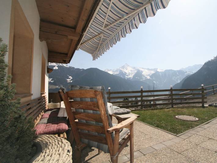 Ferienhaus für 8 Personen, mit Balkon und Terrasse sowie Garten in Hippach