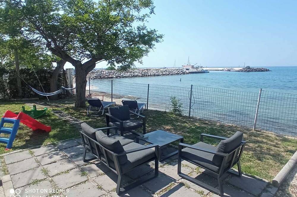 Beach House in Nea Skioni, Chalkidiki