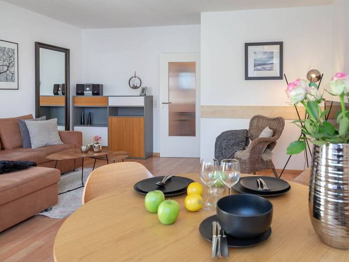 Ganze Ferienwohnung, -2 - 2-Zimmerwhg. in ruhiger Lage für 3 Personen mit Balkon & Stellplatz in Westerland, Sylt (Gemeinde)