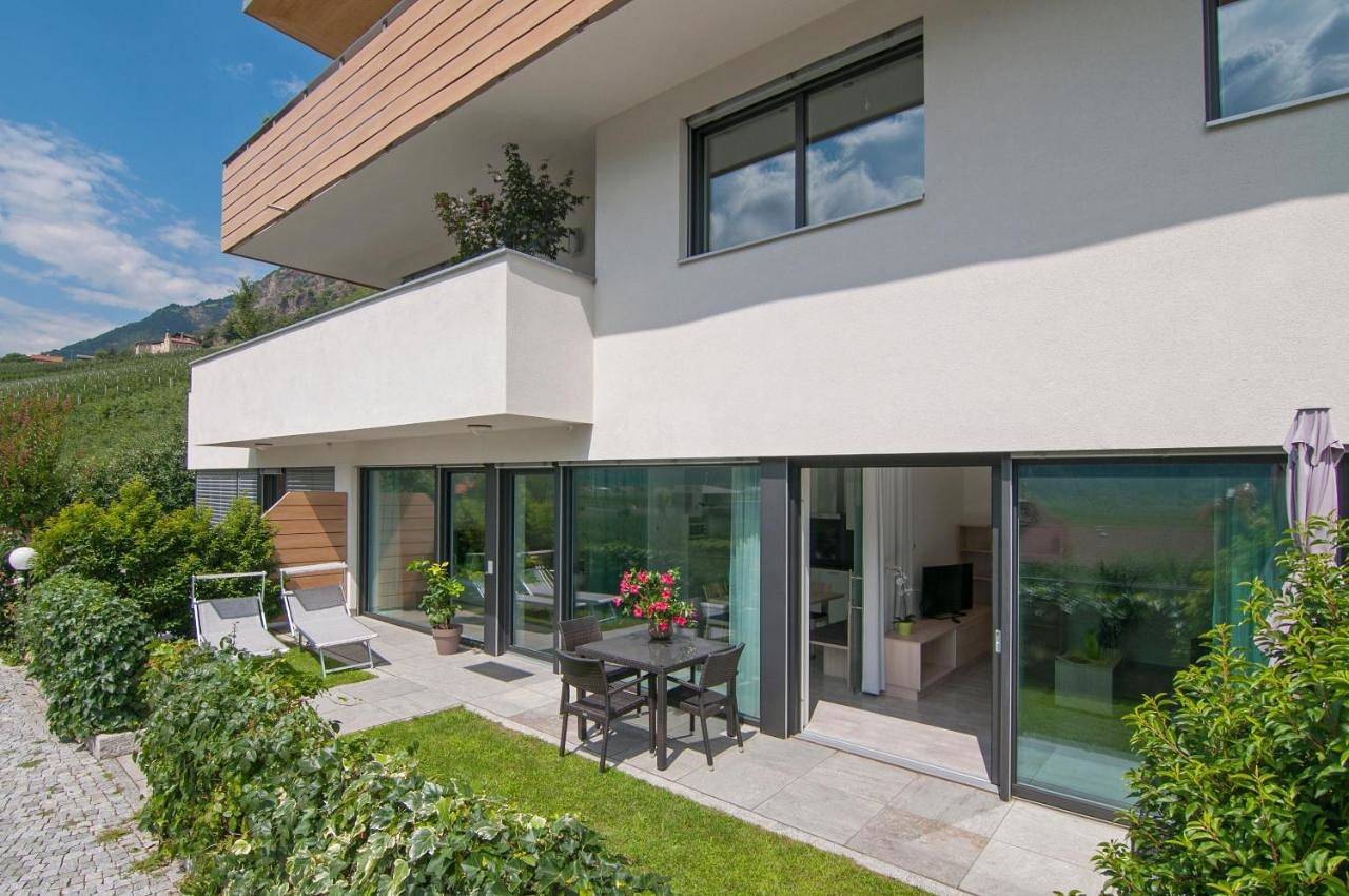 Ganze Wohnung, Apartment with Terrace in Kastelbell, Kastelbell-Tschars