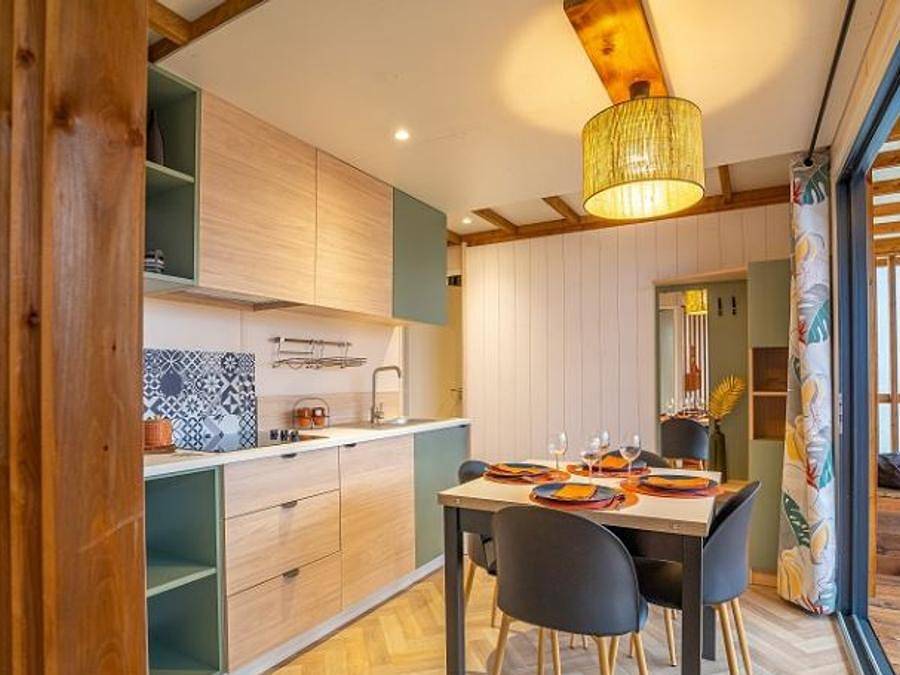 Camping Paradis La Marmotte - Chalet 4 personnes - 2 Confort in Mérens-les-Vals, Pyrénées