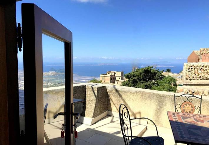 Gîte pour 2 personnes, avec jardin à Erice - 2