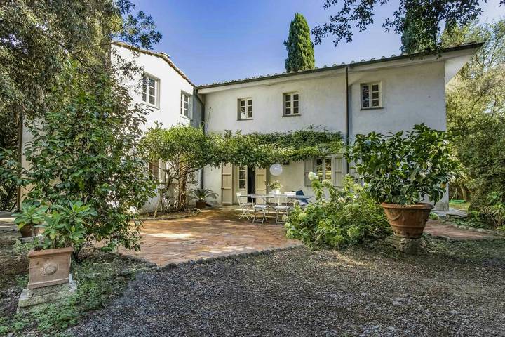 Ferienhaus für 6 Personen, mit Terrasse und Garten in Lucca - 2