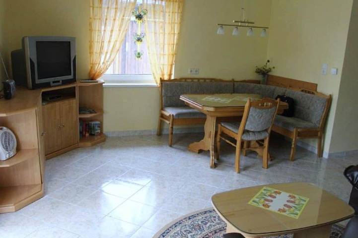 Quiet location, 800 m² lawn, small pond, pets welcome in Lübben, Région de Dahme-Spreewald