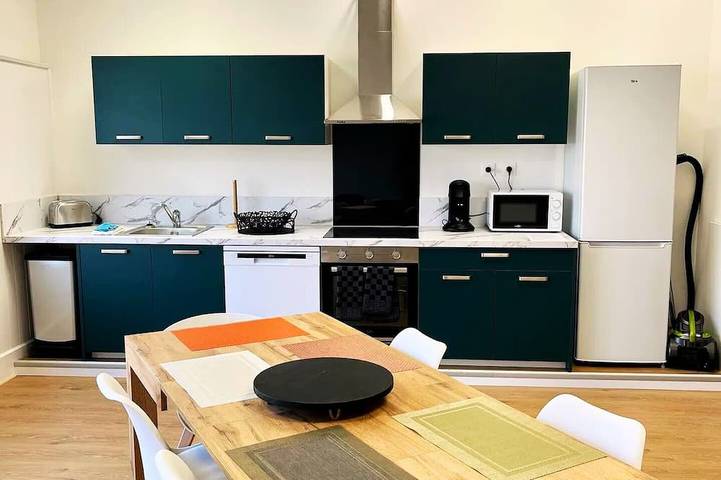 Location de vacances pour 12 personnes dans Anzin