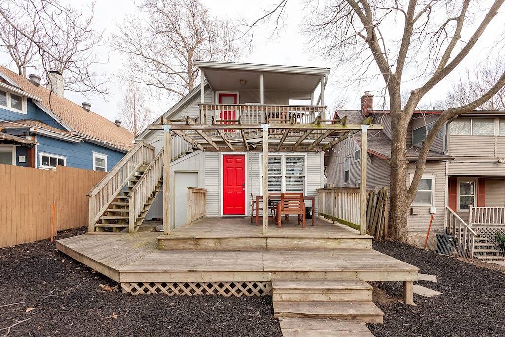 Ganze Wohnung, Westport Hideaway 15 in Kansas City, Missouri