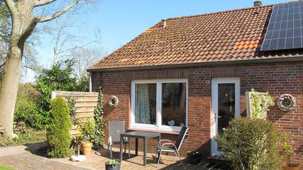 Ferienwohnung für 2 Personen, mit Garten und Terrasse in Dornum (Stadt)