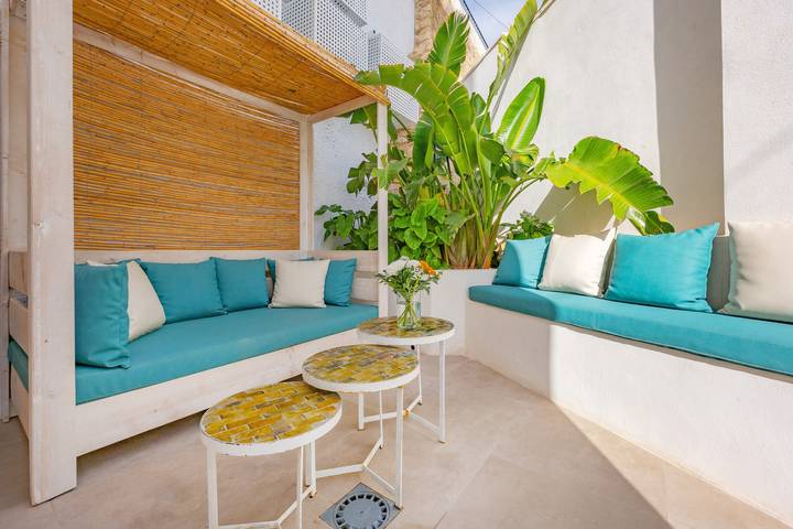 Habitación 'Altea 01' con piscina compartida, Wi-Fi y aire acondicionado. in Altea pueblo, Altea