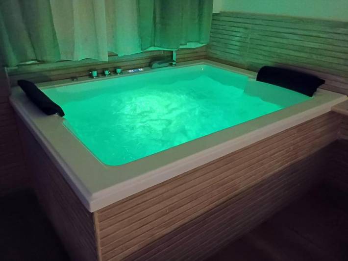 Maison d’hôte pour 2 personnes, avec balcon et jacuzzi à Alghero - 3