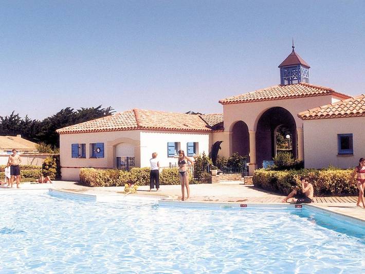 Location de vacances pour 4 personnes, avec piscine ainsi que terrasse et jardin, animaux acceptés dans Plage des Dunes (Bretignolles-sur-Mer) - 2