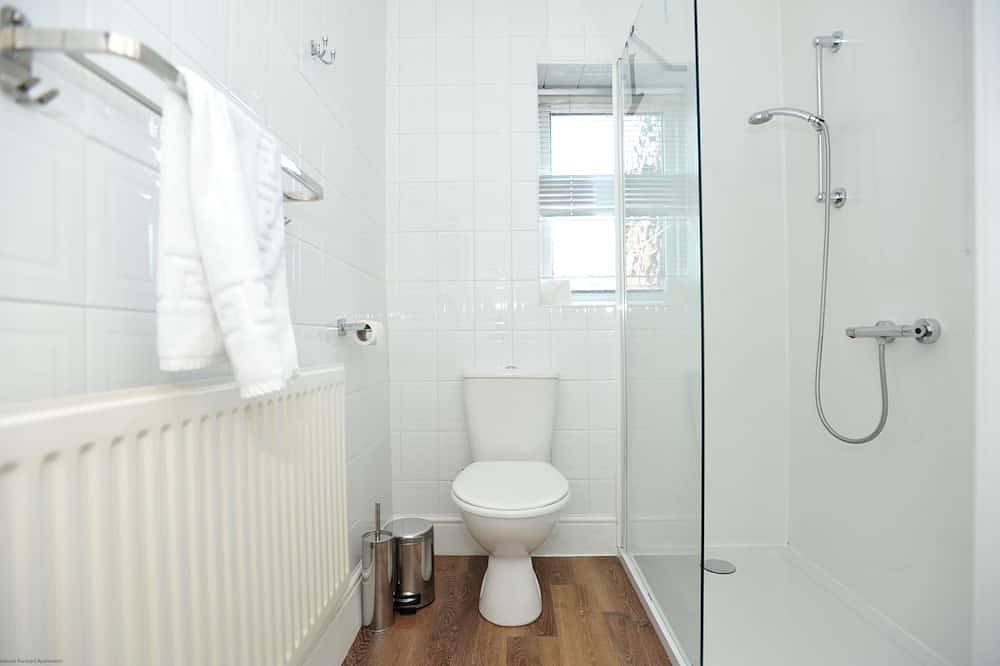An apartment that sleeps 4 guests  in 1 bedroom in Cheltenham, Gloucestershire