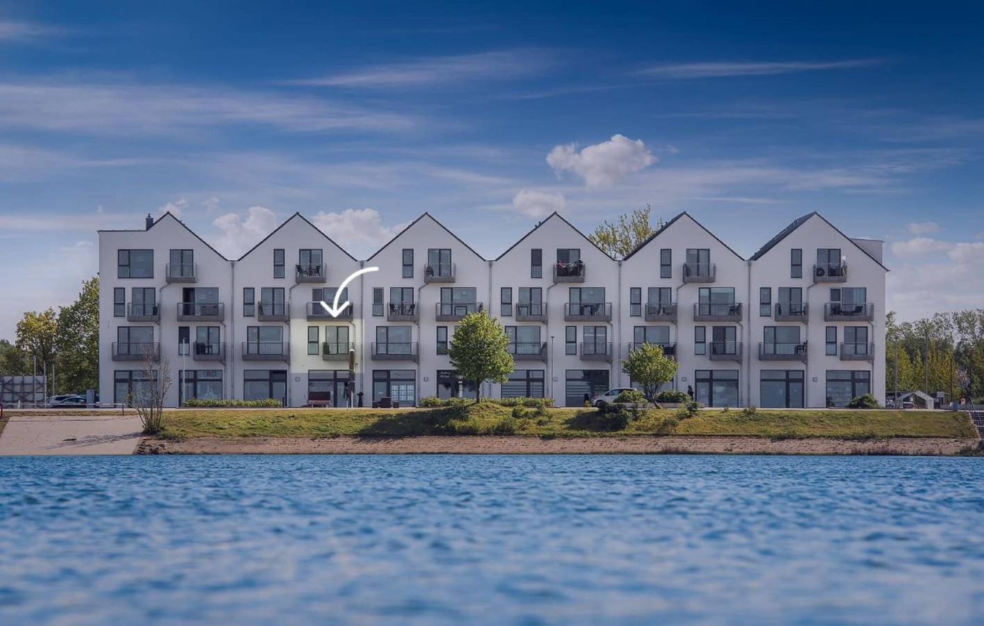 Ganze Ferienwohnung, Apartment mit Meerblick, Terrasse und Parkplatz, 1 km zum Strand in Olpenitz, Kappeln