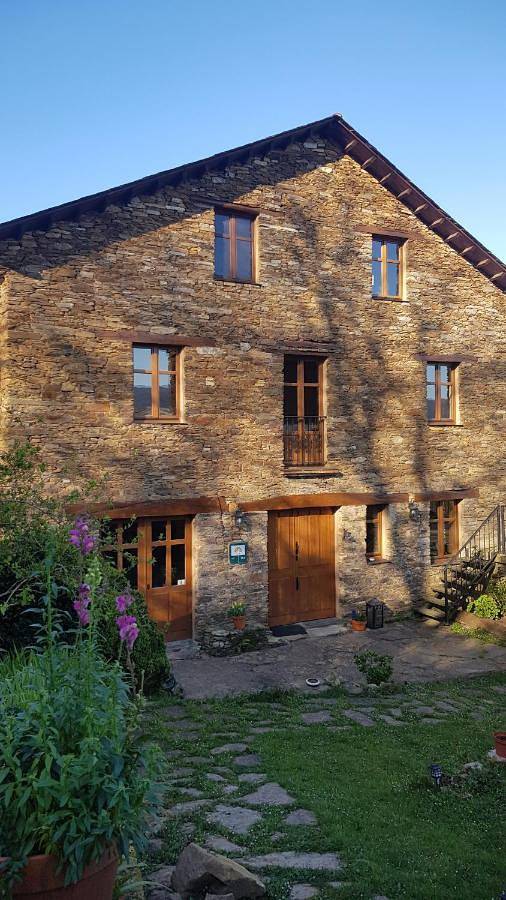 Hotel para 2 personas, con vistas y jardín, Se admiten mascotas en Galicia - 2
