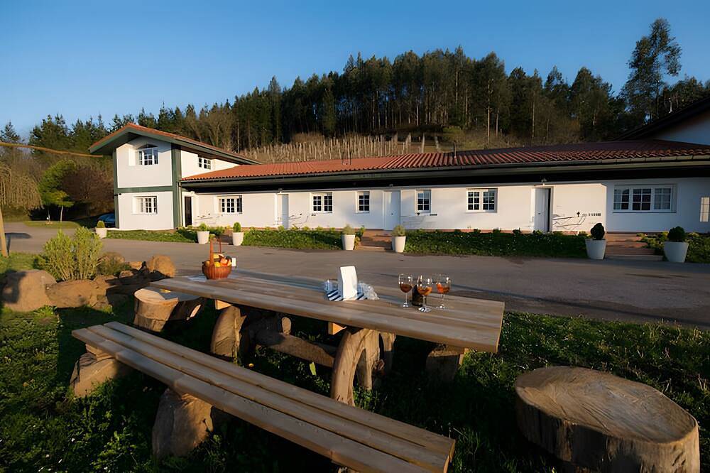 Apartamento entero, Apartamento 'Bizkar Bare 5' con Wi-Fi in Sopuerta, Cordillera Cantábrica