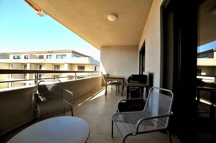 Appartement entier, Appartement T2 proche de tout commerce à 5 min de la plage de pinarello in Sainte-Lucie de Porto-Vecchio, Zonza