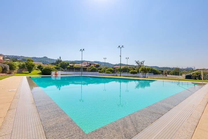 Casa vacanza per 7 persone, con Giardino a Arzachena
