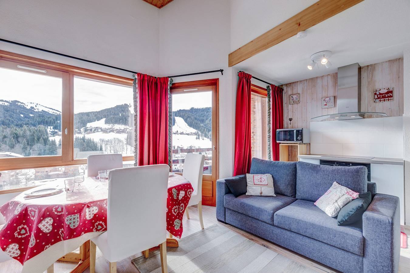 Geheel appartement, Vakantieappartement voor 6 personen met balkon in Les Gets, Les Portes du Soleil