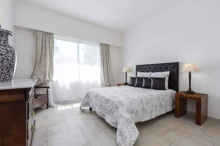 Villa pour 8 personnes, avec balcon et jardin à Villeneuve-Loubet - 4