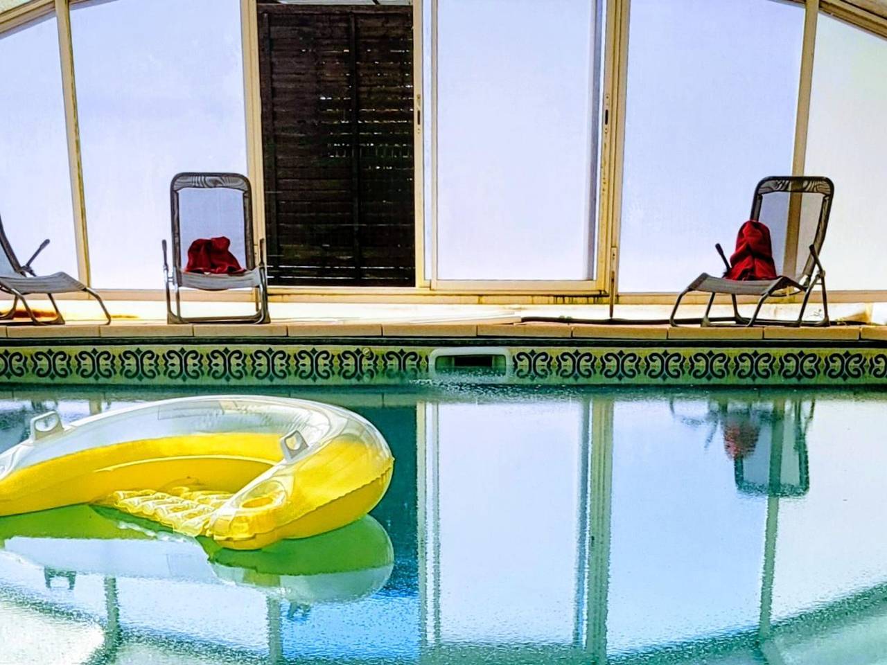 Cottage with covered pool in Auvergne in Le Theil, Allier