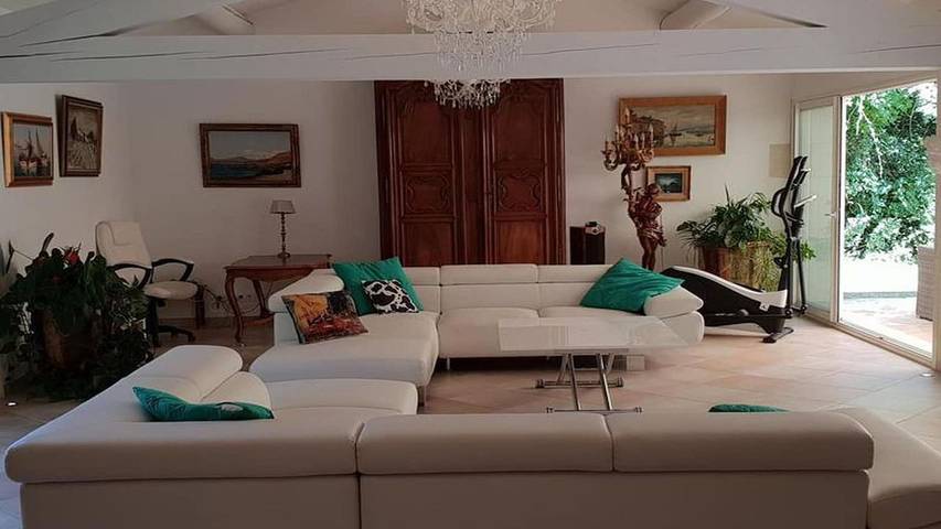 Location de vacances pour 9 personnes, avec piscine à Orange - 3