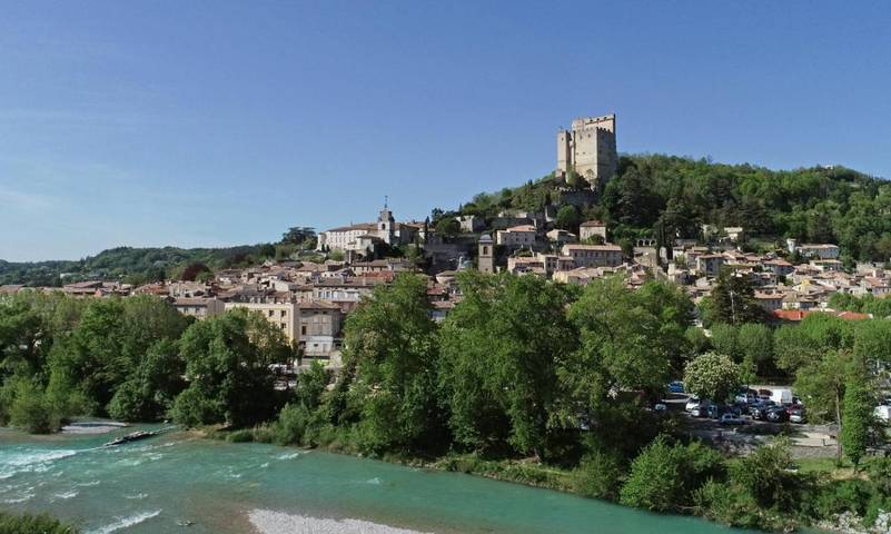 Gîte pour 6 personnes, avec vue à Grane - 4